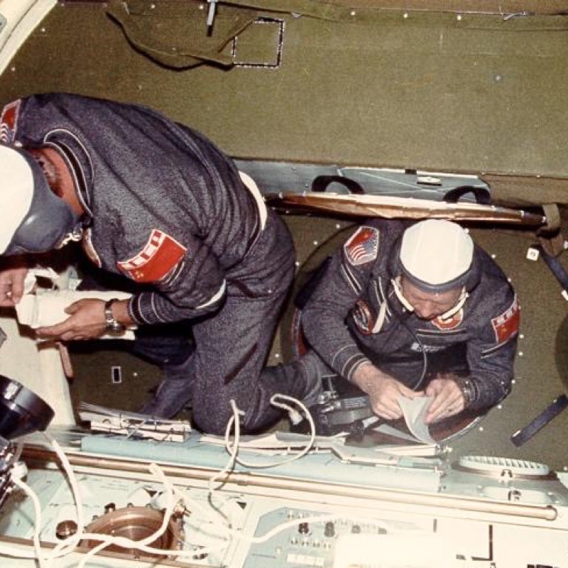 Apollo–Soyuz: podání ruky na oběžné dráze